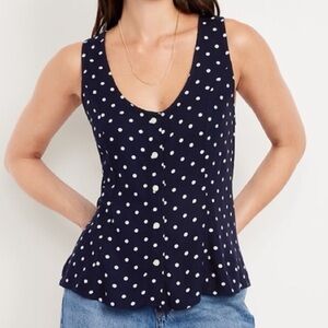 Old navy polka dot button tank size M NWT